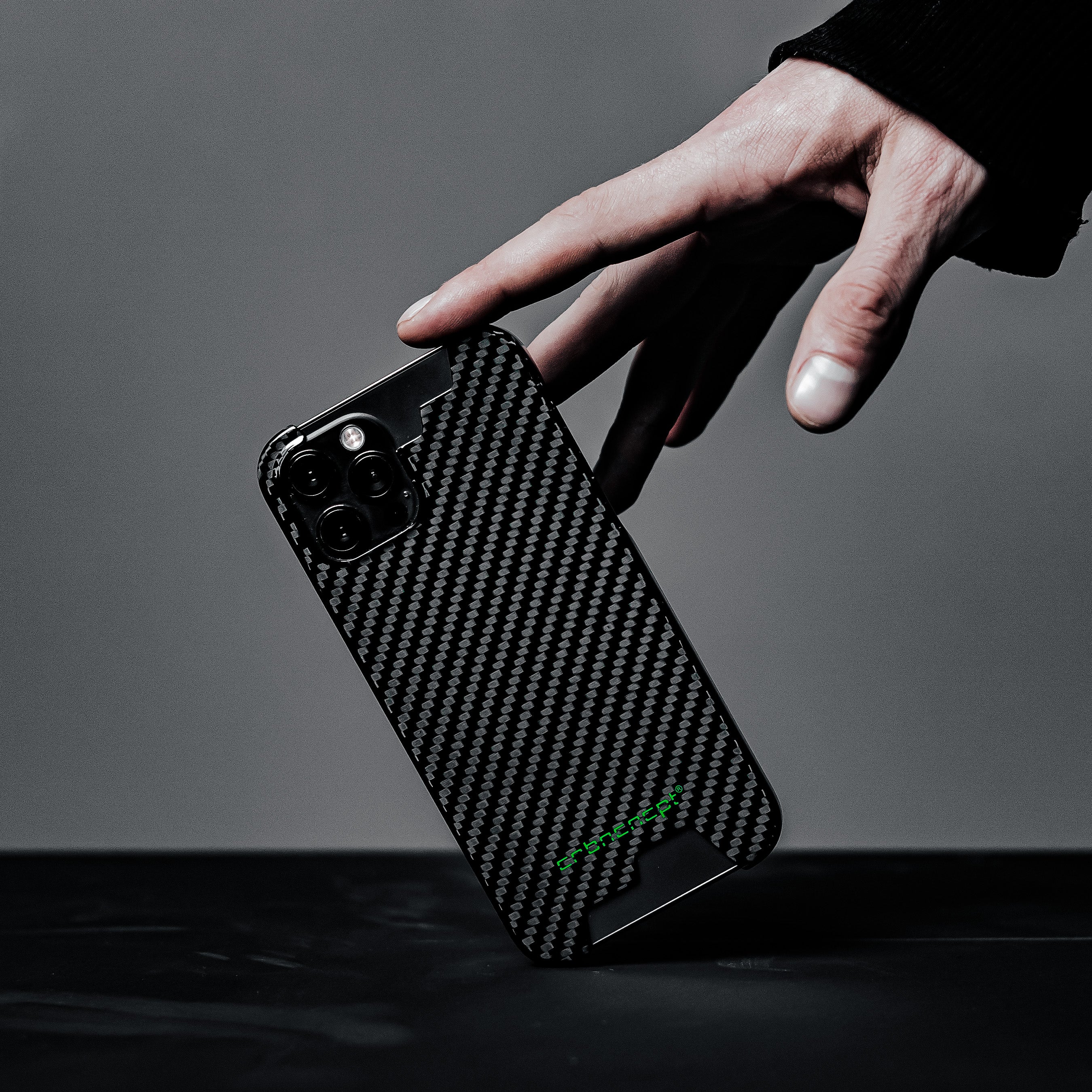 Carbon Accessories iPhone protective cases made of Carbon Fiber